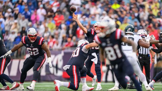 Bedard: Time for Belichick to let the kids play; QB position does in McDaniels taken at Gillette Stadium (Patriots)